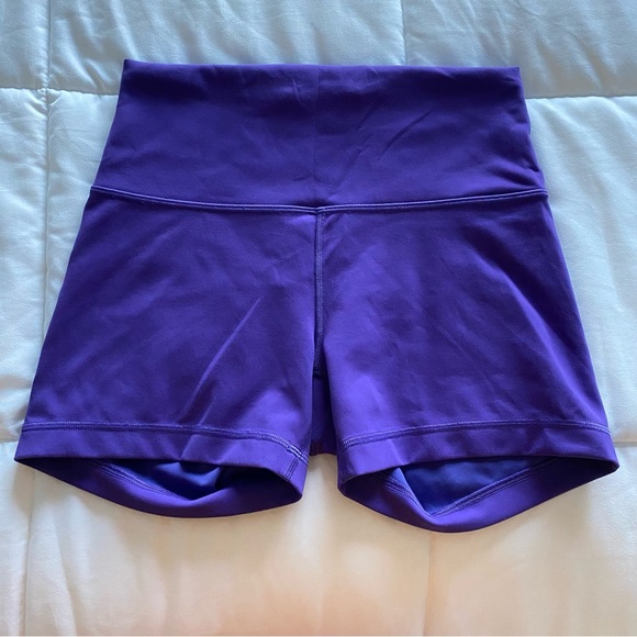 Lululemon Wunder Train Shorts - Picture 3 of 5
